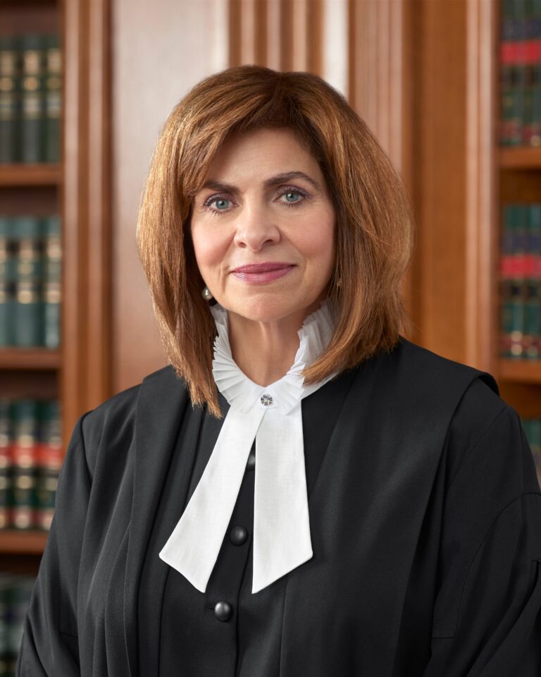 L’honorable Andromache Karakatsanis | The Honourable Andromache Karakatsanis